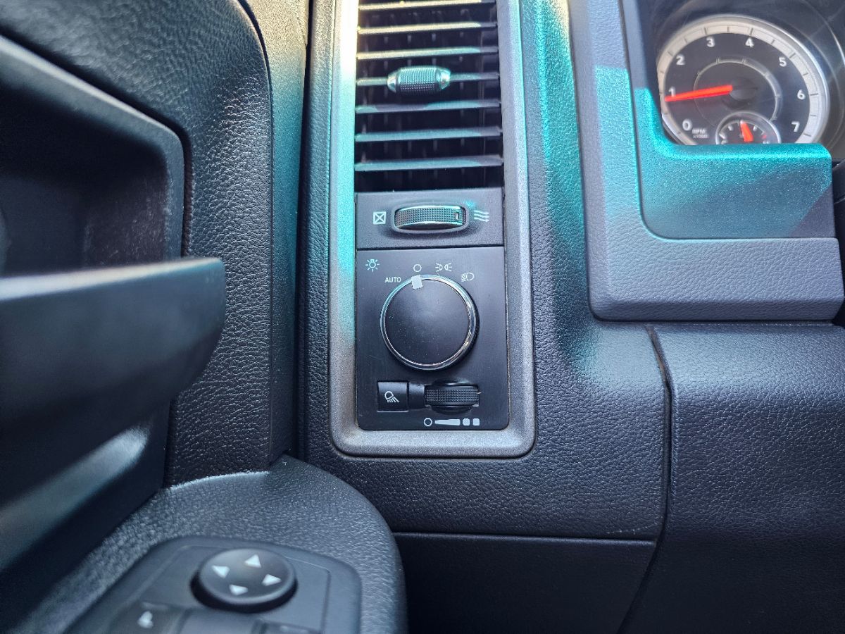2016 Ram 1500 Tradesman photo 27
