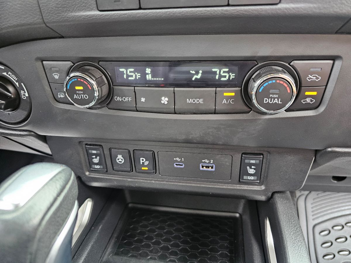2024 Nissan Frontier SV photo 10