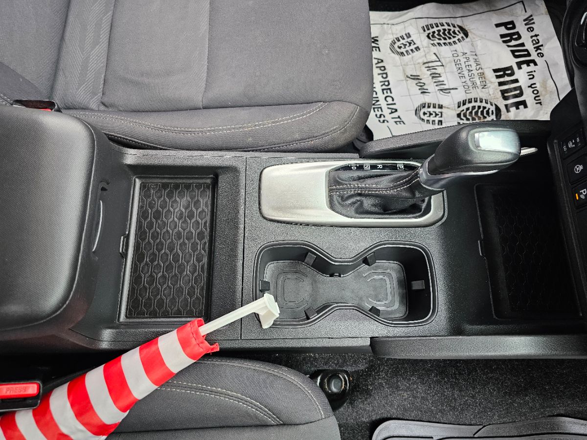 2024 Nissan Frontier SV photo 12
