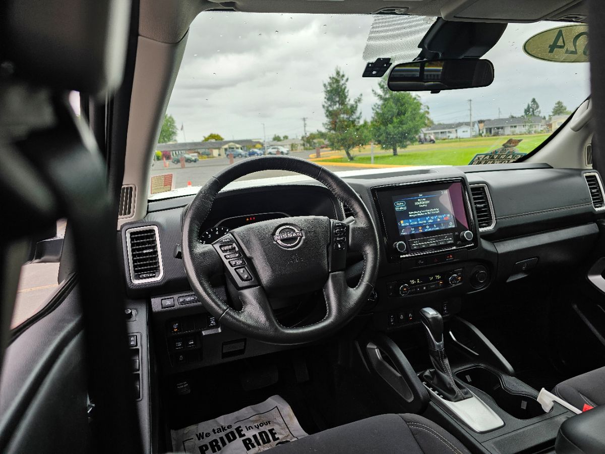 2024 Nissan Frontier SV photo 20