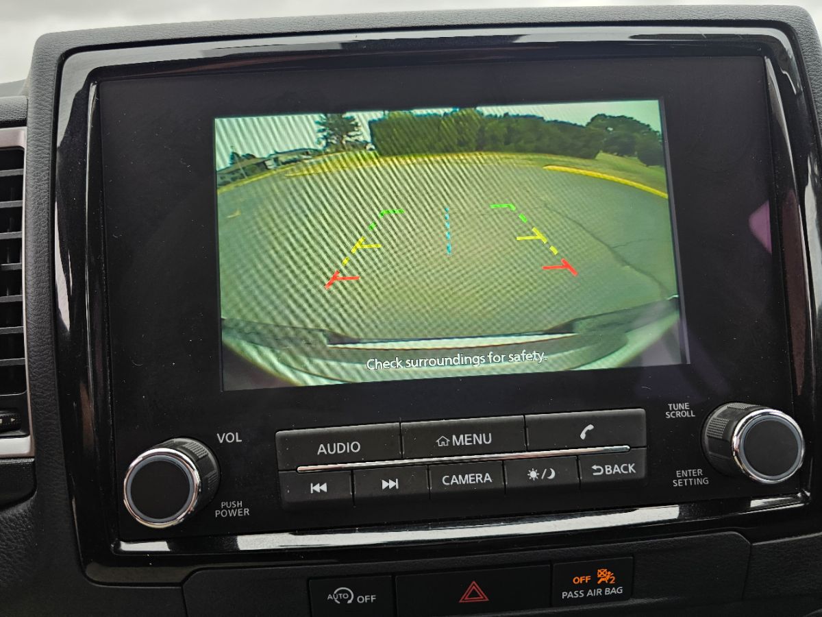 2024 Nissan Frontier SV photo 2