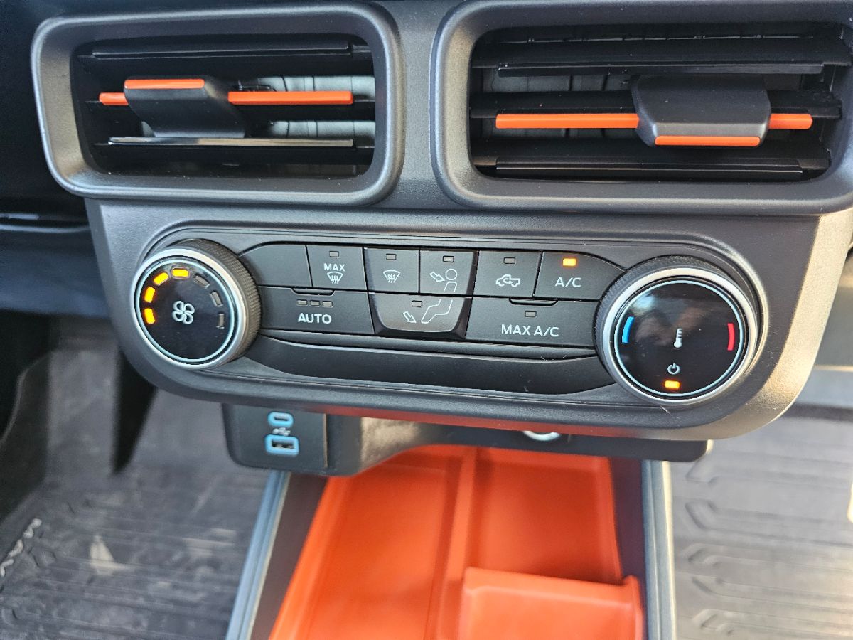 2024 Ford Maverick XLT photo 9