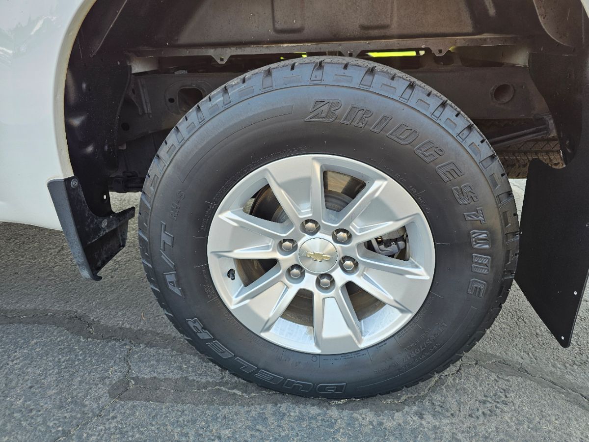 2020 Chevrolet Silverado 1500 LT photo 21