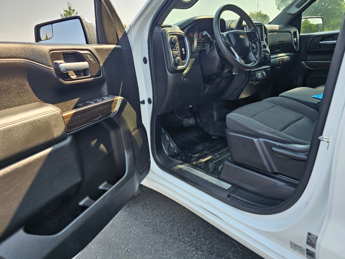2020 Chevrolet Silverado 1500 LT photo 24