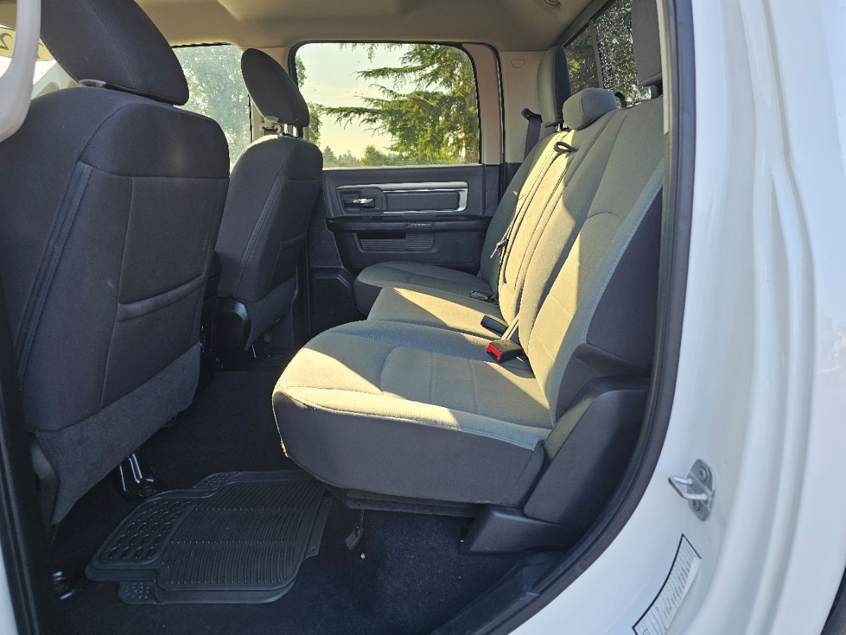 2023 Ram 1500 Classic SLT photo 17
