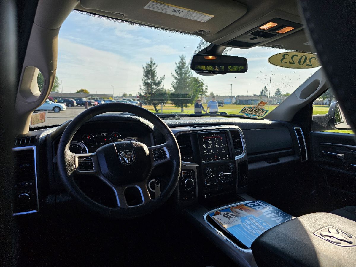 2023 Ram 1500 Classic SLT photo 18