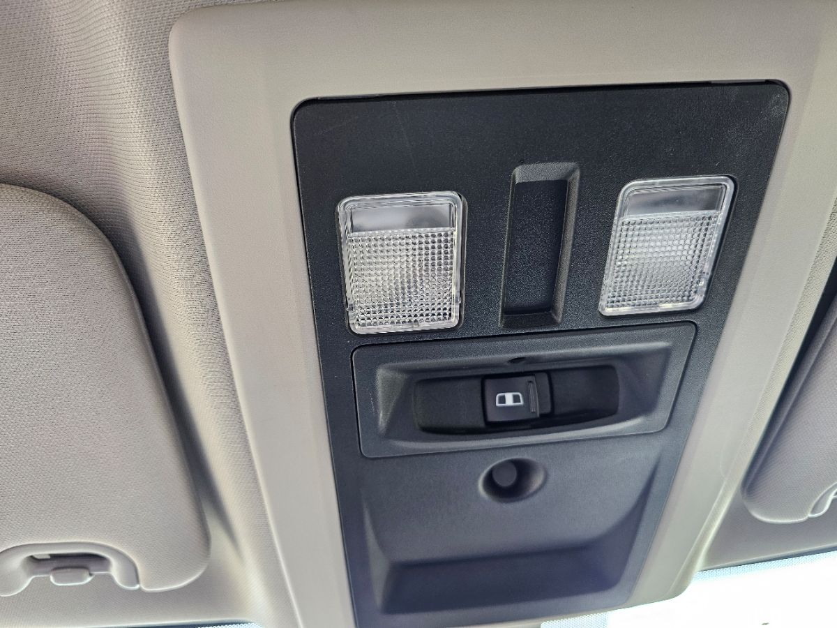 2023 Ram 1500 Classic SLT photo 27