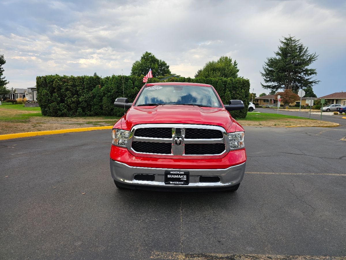 2023 Ram 1500 Classic SLT photo 3