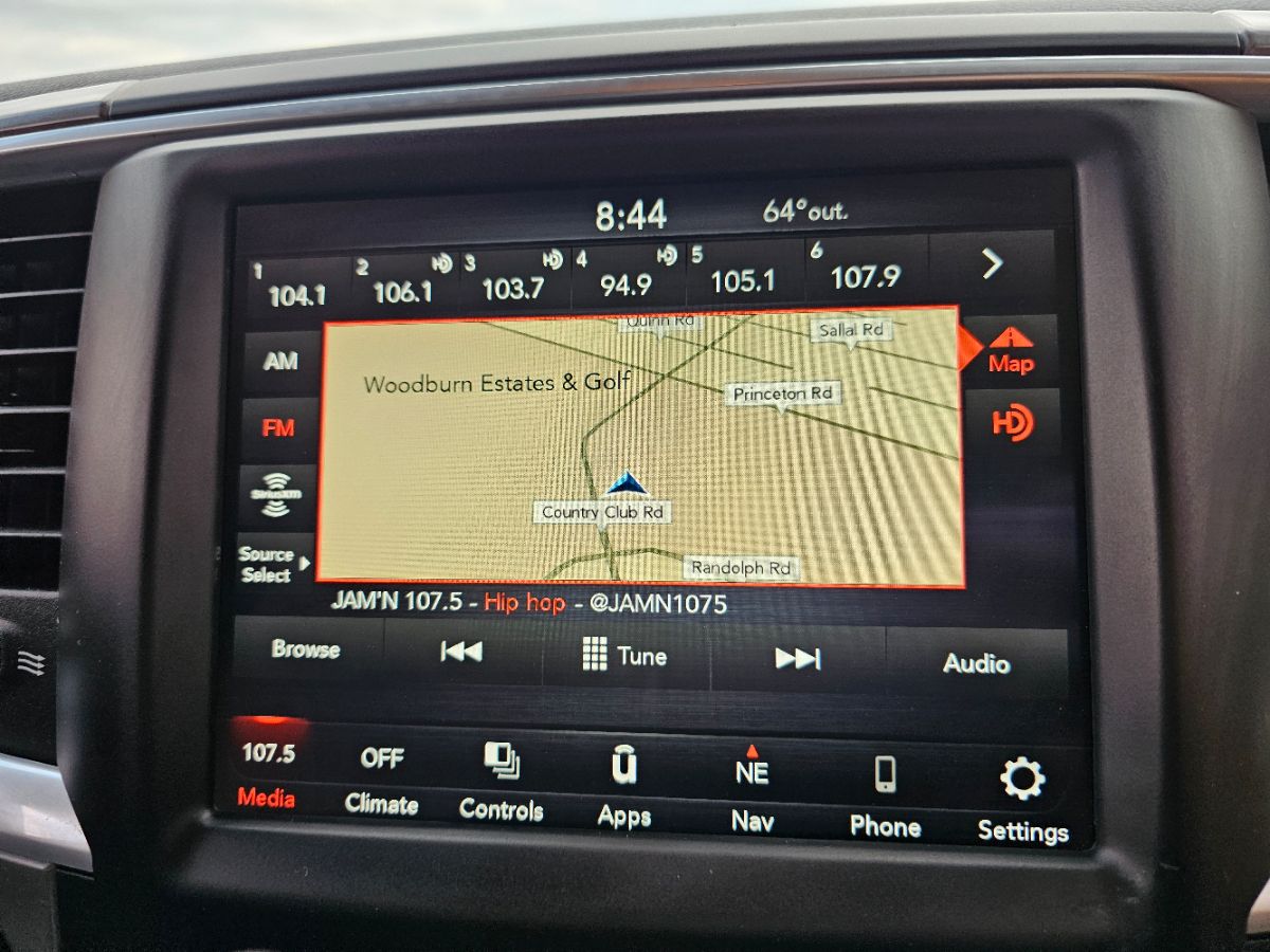 2023 Ram 1500 Classic SLT photo 7