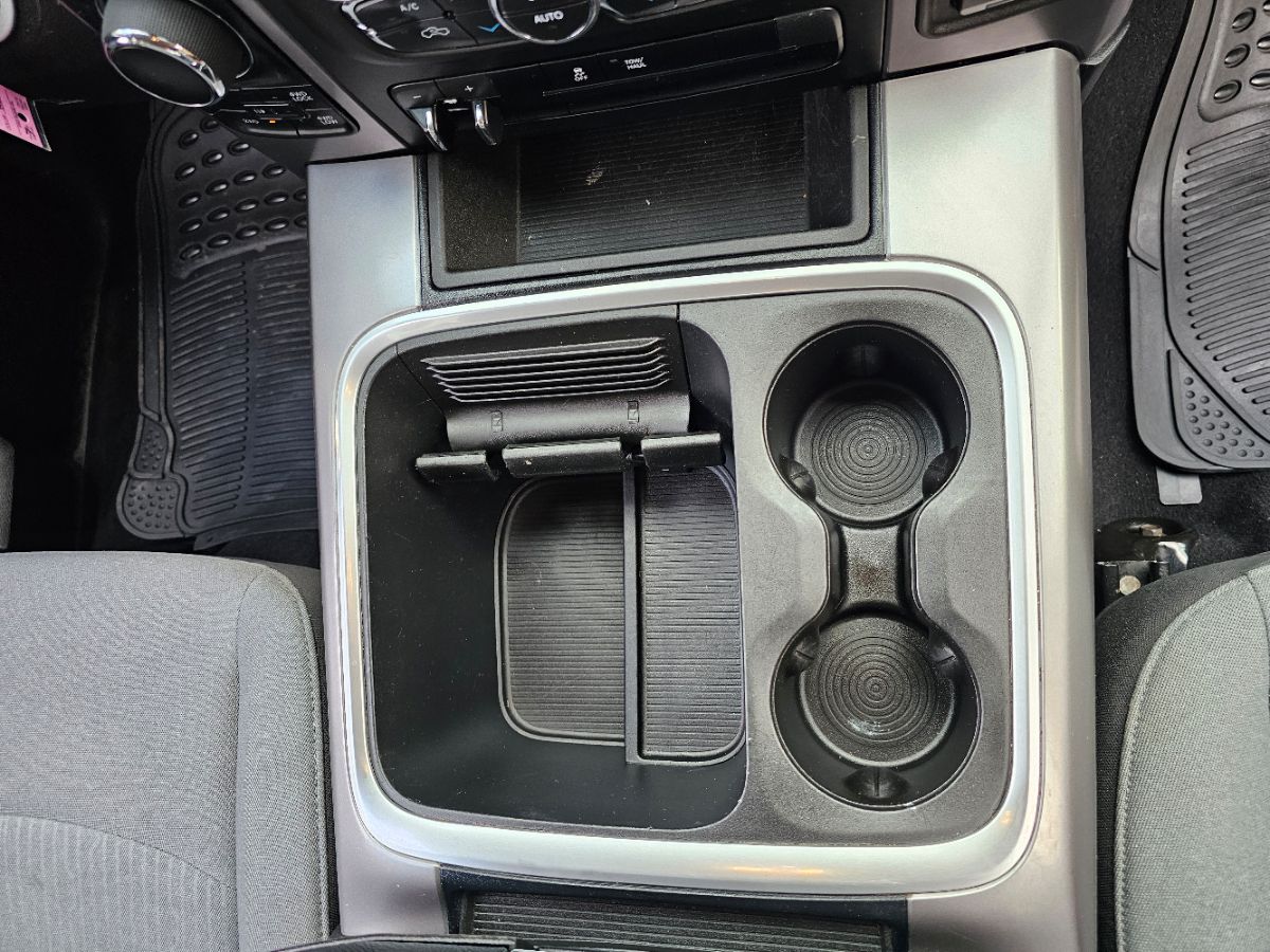 2023 Ram 1500 Classic SLT photo 10