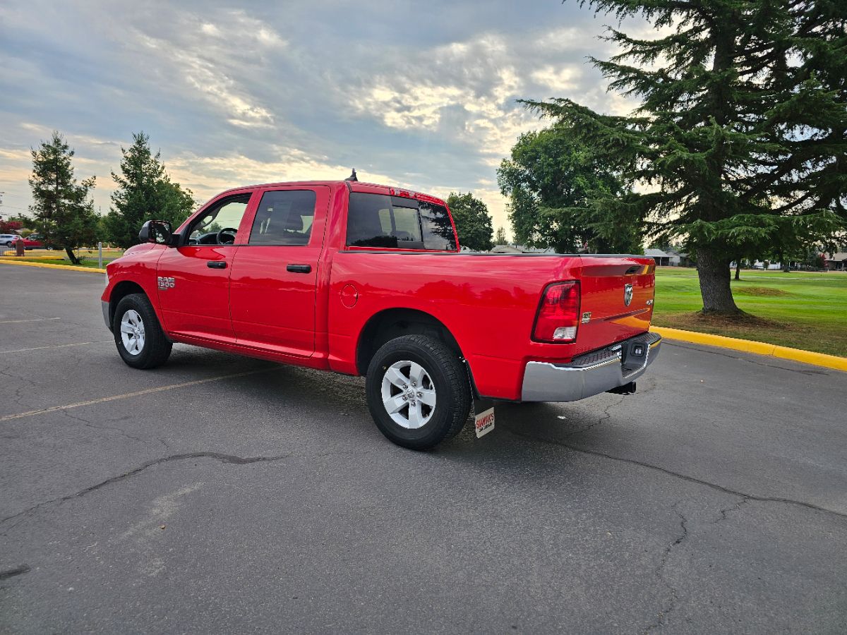 2023 Ram 1500 Classic SLT photo 18