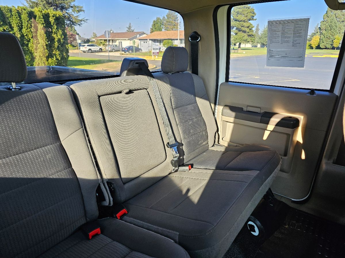 2009 Ford F-250 XL photo 11