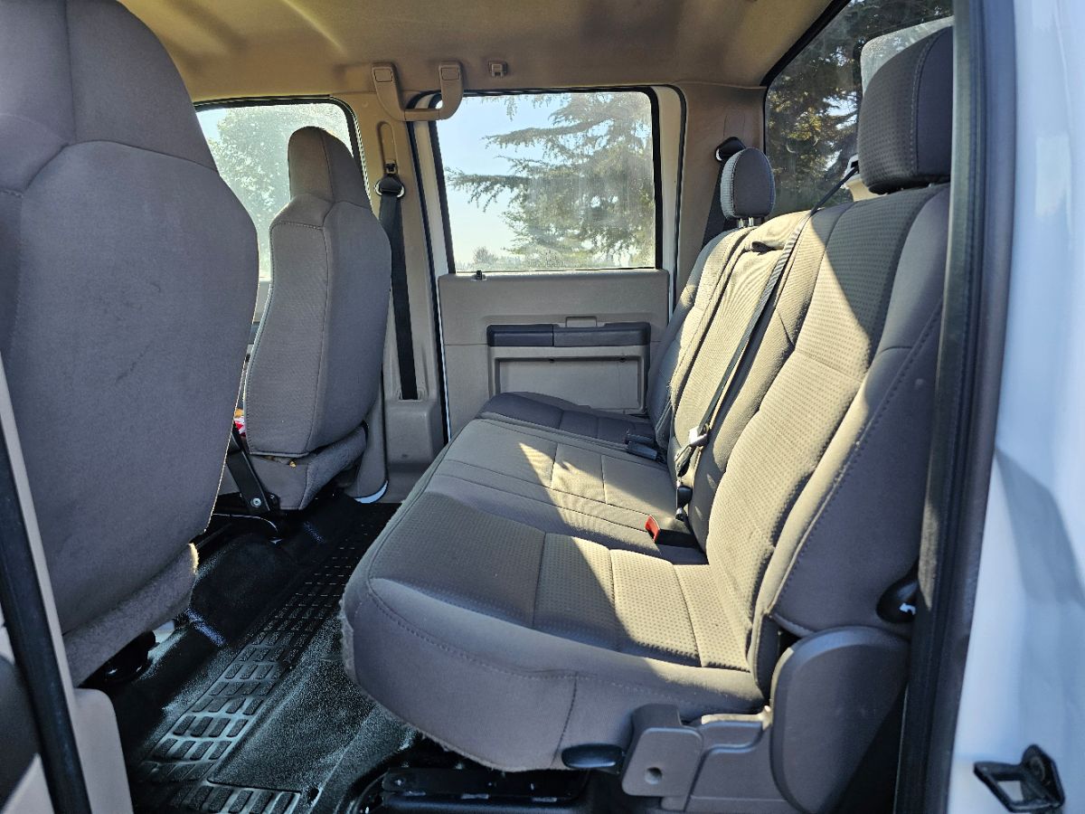 2009 Ford F-250 XL photo 19