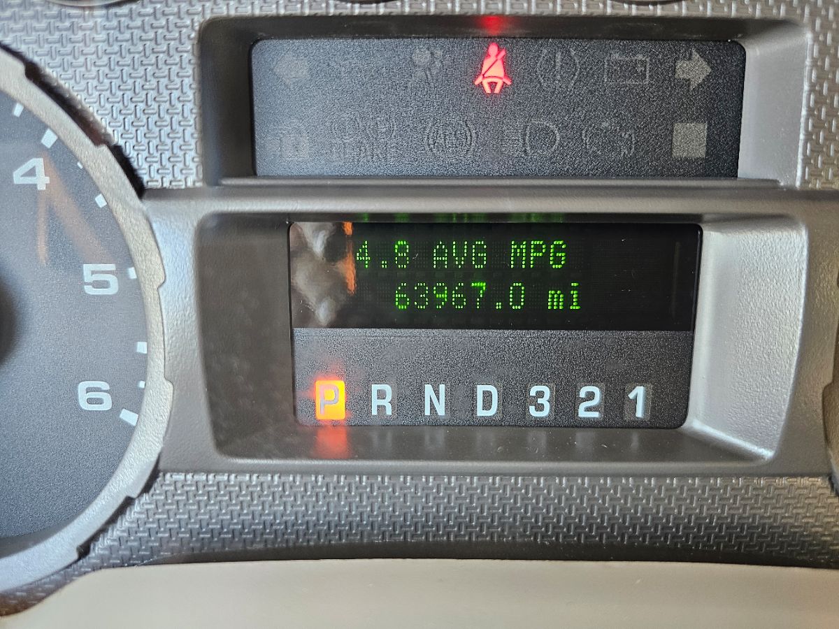 2009 Ford F-250 XL photo 23