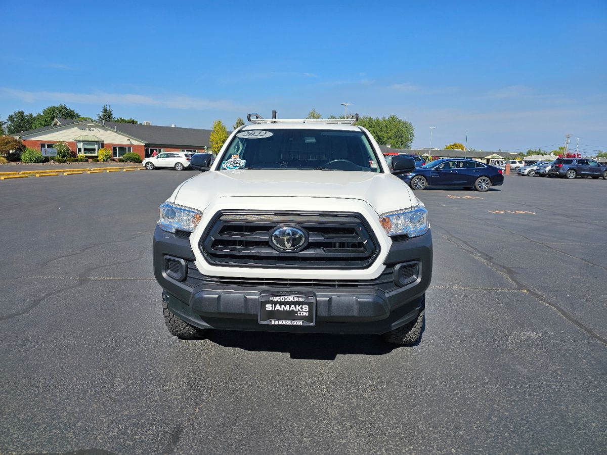 2022 Toyota Tacoma SR photo 4