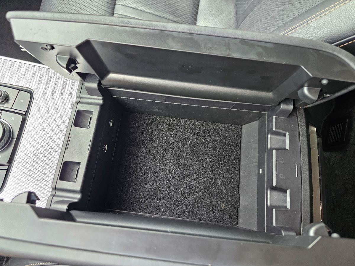2024 Mazda CX-90 3.3 Turbo Preferred Plus photo 28