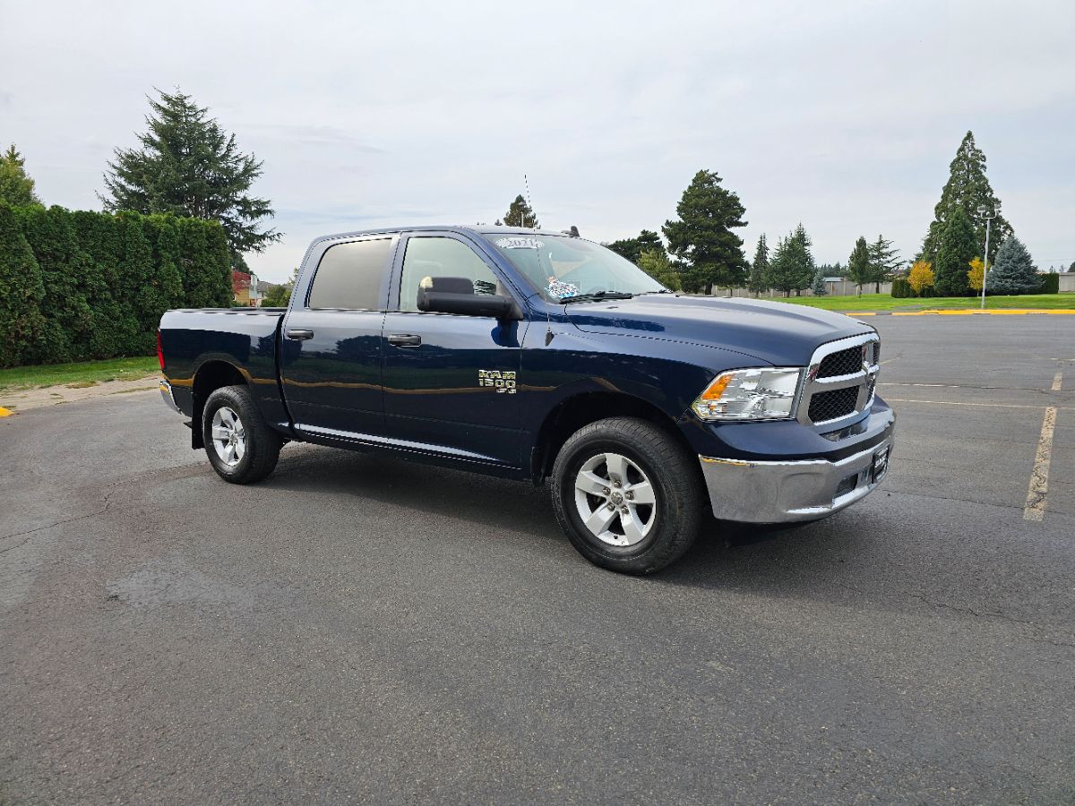 2021 Ram 1500 Classic Tradesman photo 3