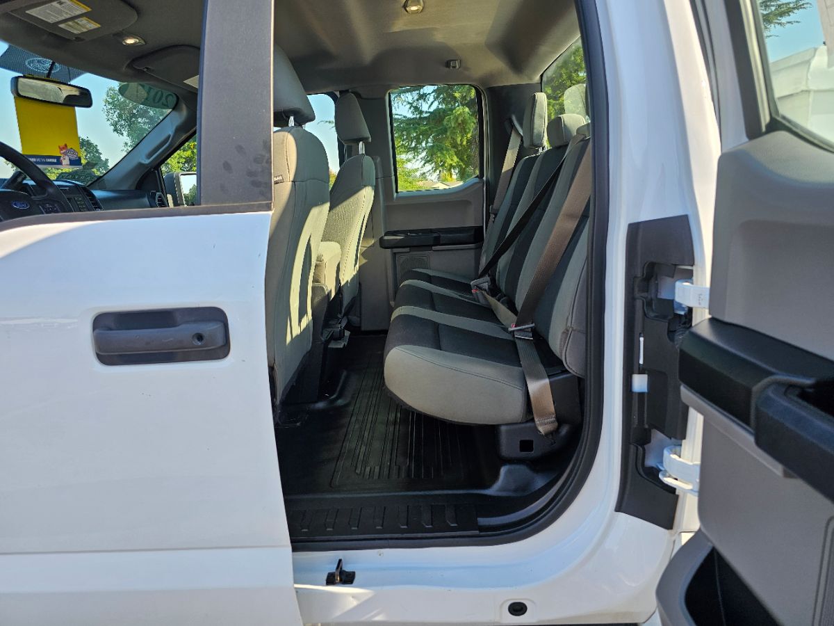 2017 Ford F-150 XL photo 19