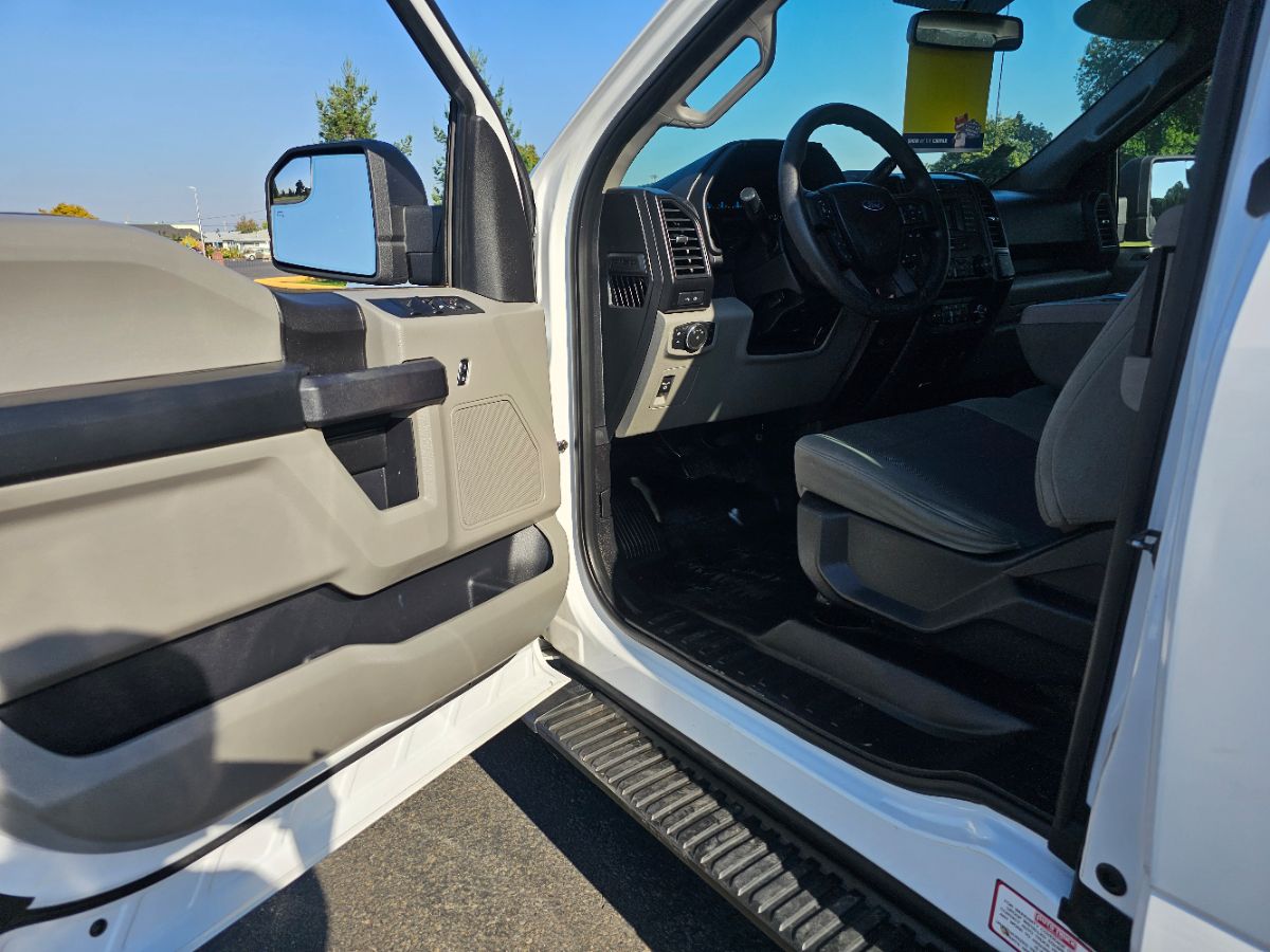 2017 Ford F-150 XL photo 21