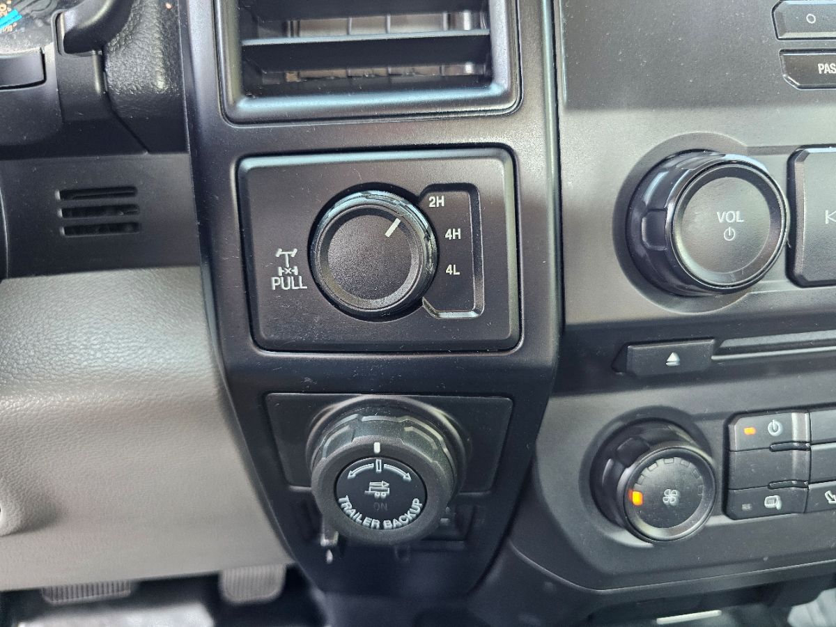 2017 Ford F-150 XL photo 27