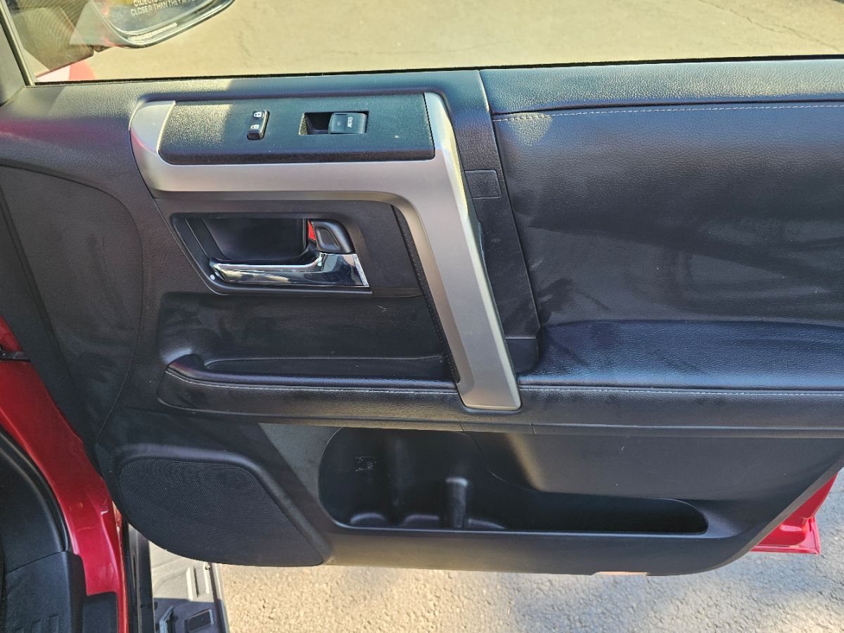2024 Toyota 4Runner SR5 photo 12