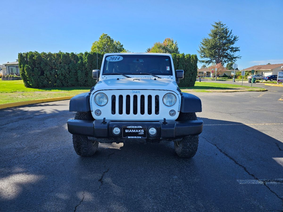 2014 Jeep Wrangler Unlimited Rubicon photo 3