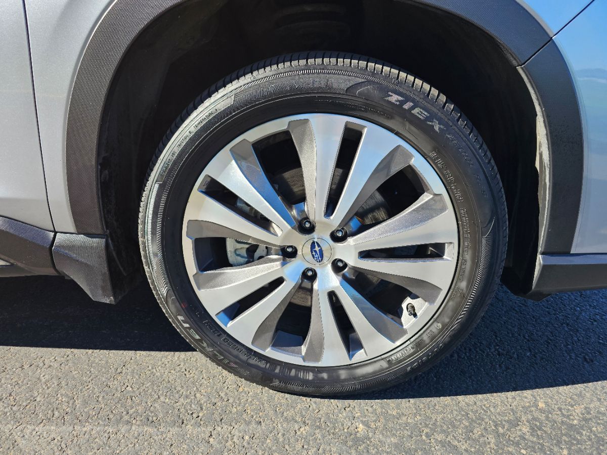 2020 Subaru Ascent Limited photo 3