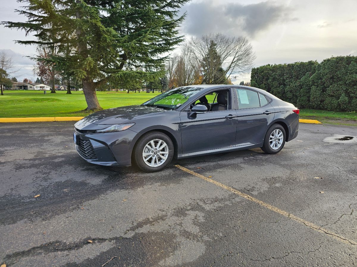 2025 Toyota Camry LE photo 2