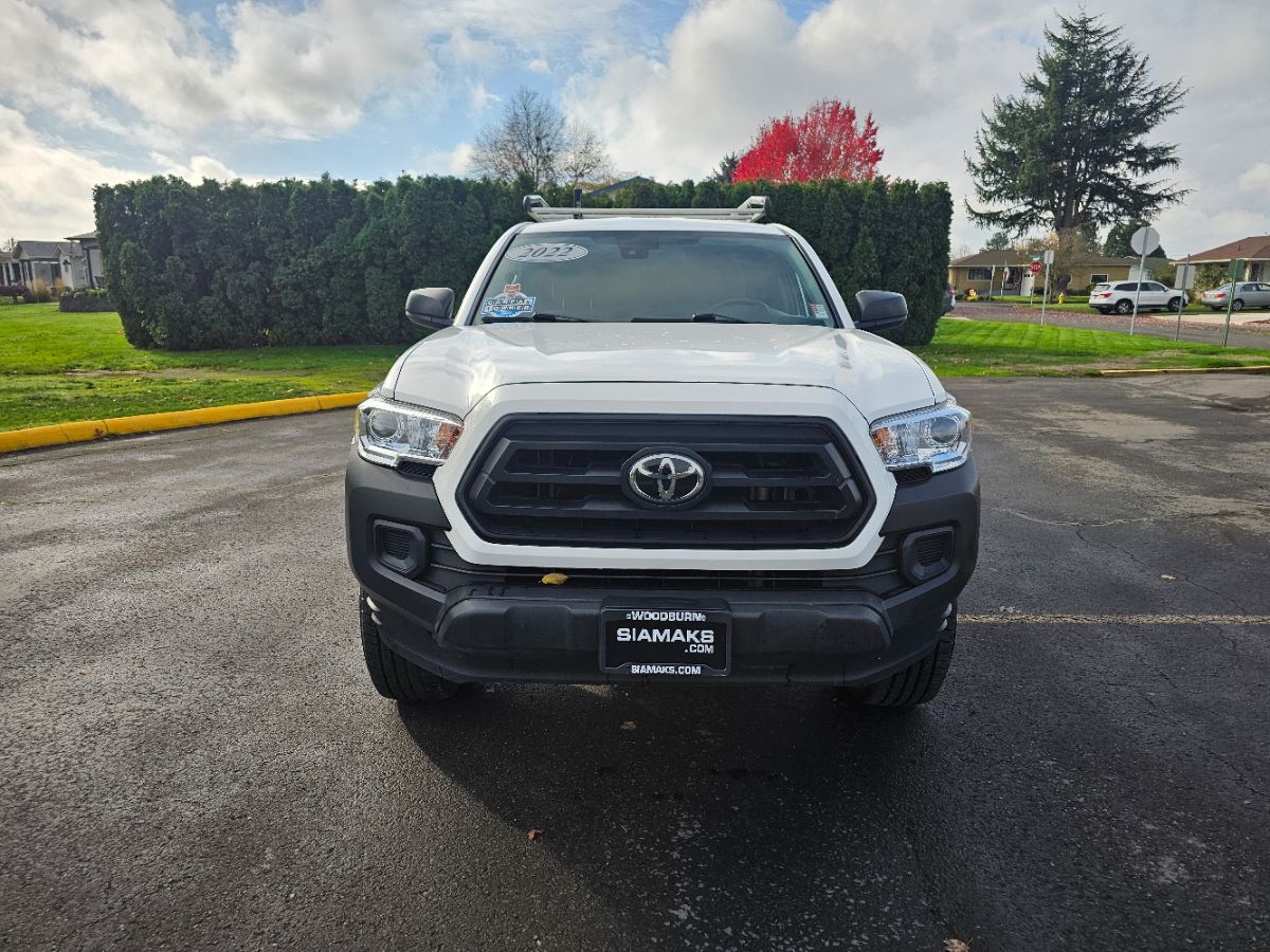 2022 Toyota Tacoma SR photo 3