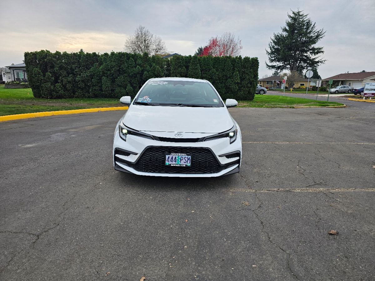 2024 Toyota Corolla XSE photo 3