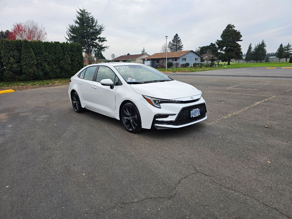 2024 Toyota Corolla XSE photo 4