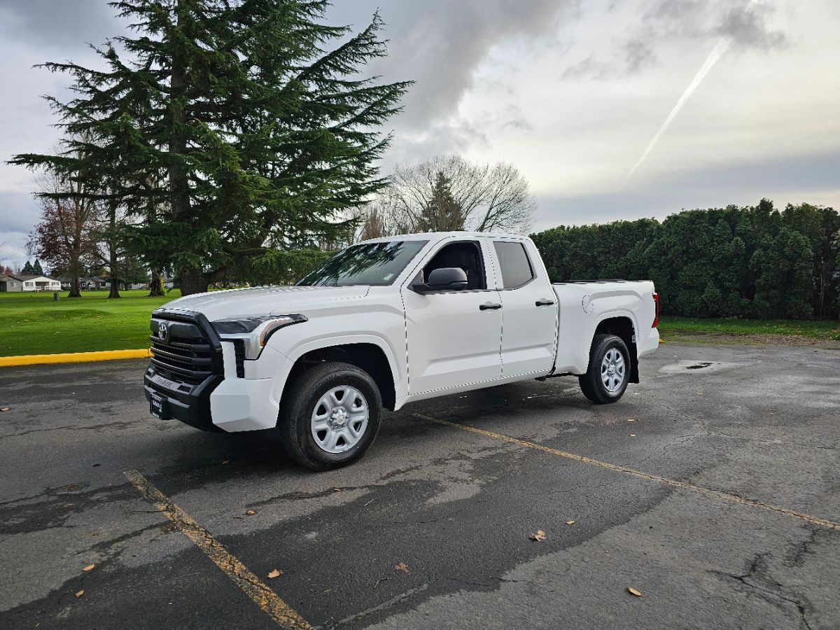 2025 Toyota Tundra SR Double Cab photo 2