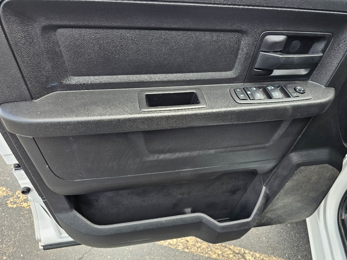 2015 RAM Ram 1500 Pickup Tradesman - Photo 27