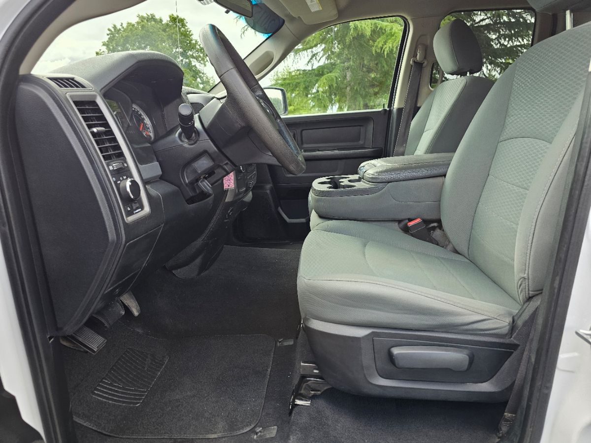 2015 RAM Ram 1500 Pickup Tradesman - Photo 28