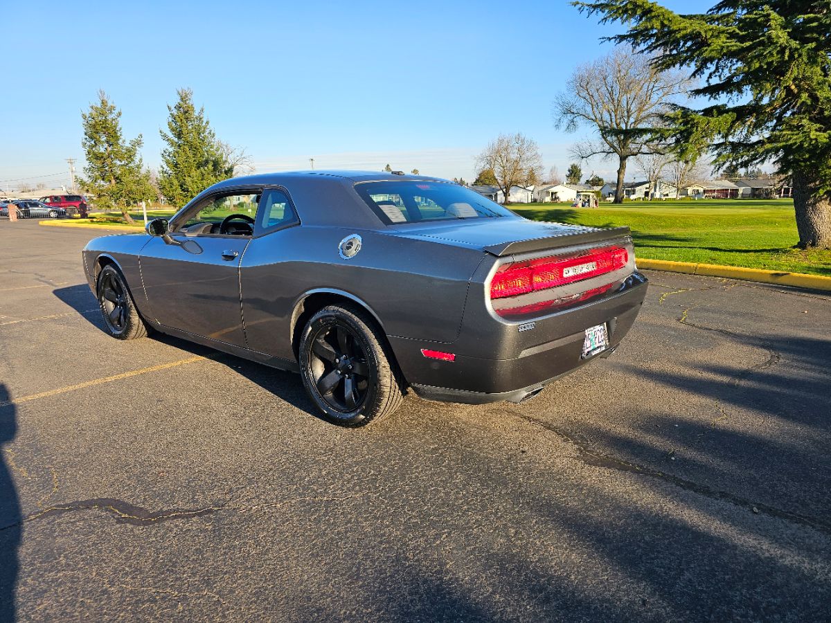 2012 Dodge Challenger SXT - Photo 22