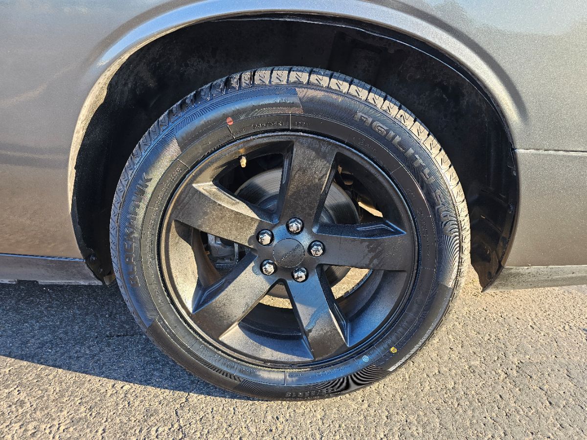2012 Dodge Challenger SXT - Photo 23