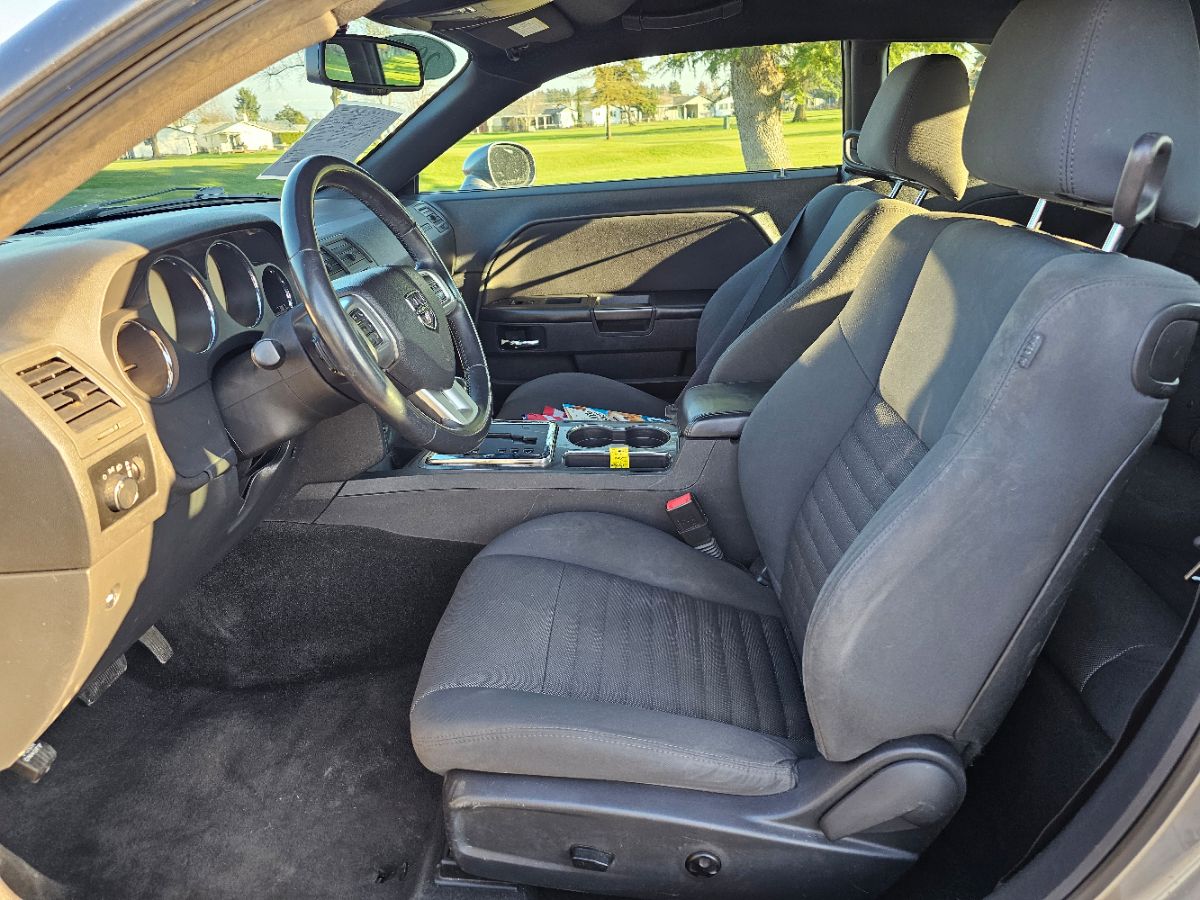 2012 Dodge Challenger SXT - Photo 28