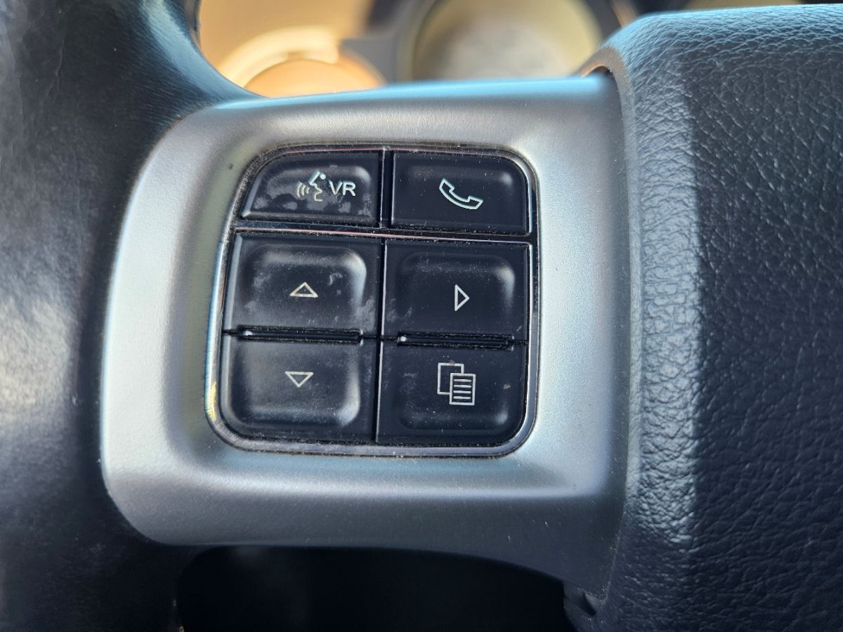 2012 Dodge Challenger SXT - Photo 29