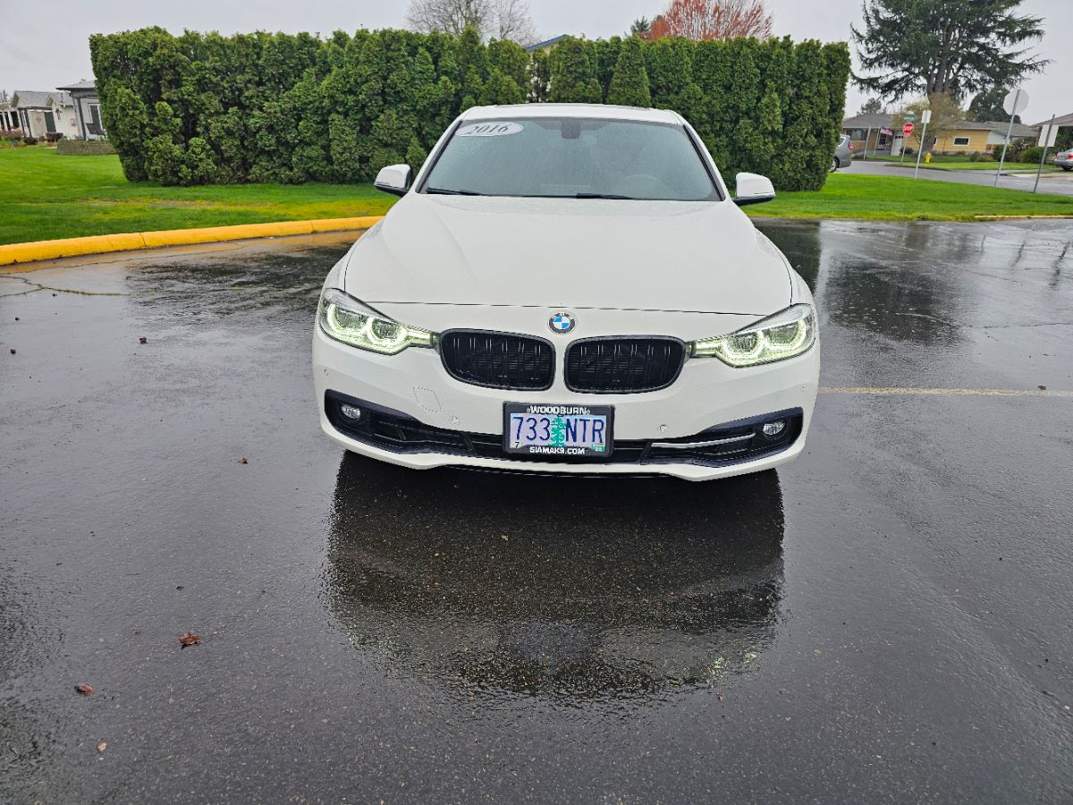 2016 BMW 3 Series 328i - Photo 4