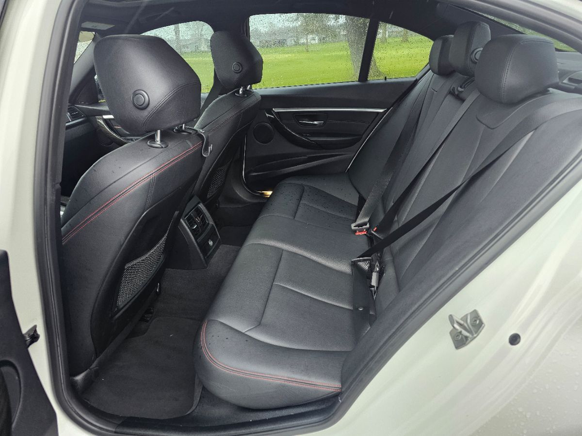 2016 BMW 3 Series 328i - Photo 27