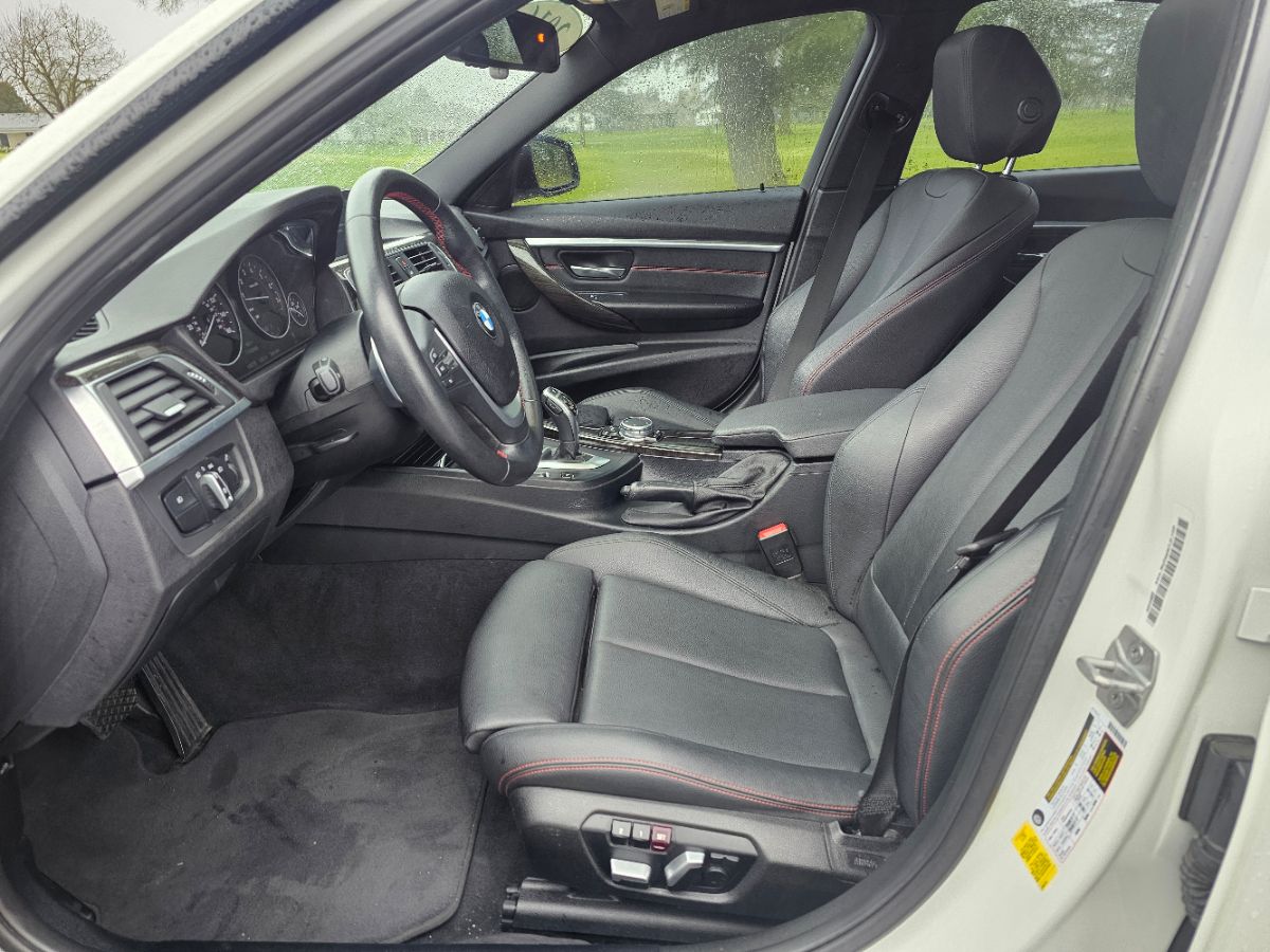 2016 BMW 3 Series 328i - Photo 31