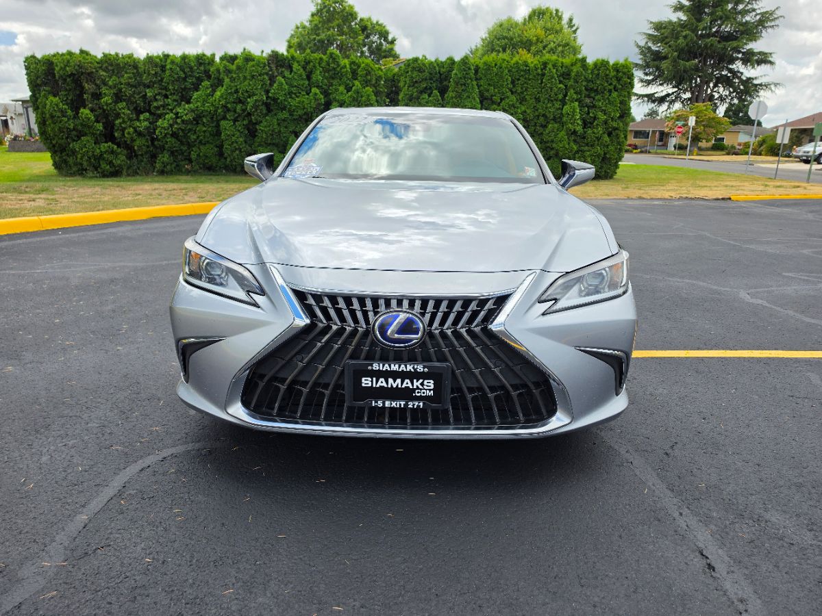 Used 2022 Lexus ES 300h HYBIRD WITH MOON ROOF in Woodburn
