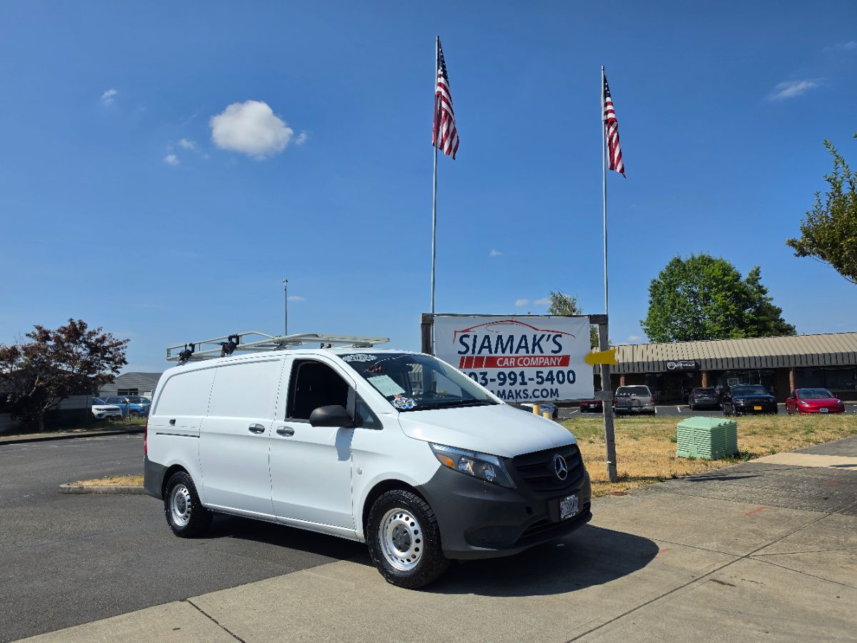 2022 Mercedes-Benz Metris Cargo Van Standard Roof 126" Wheelbase