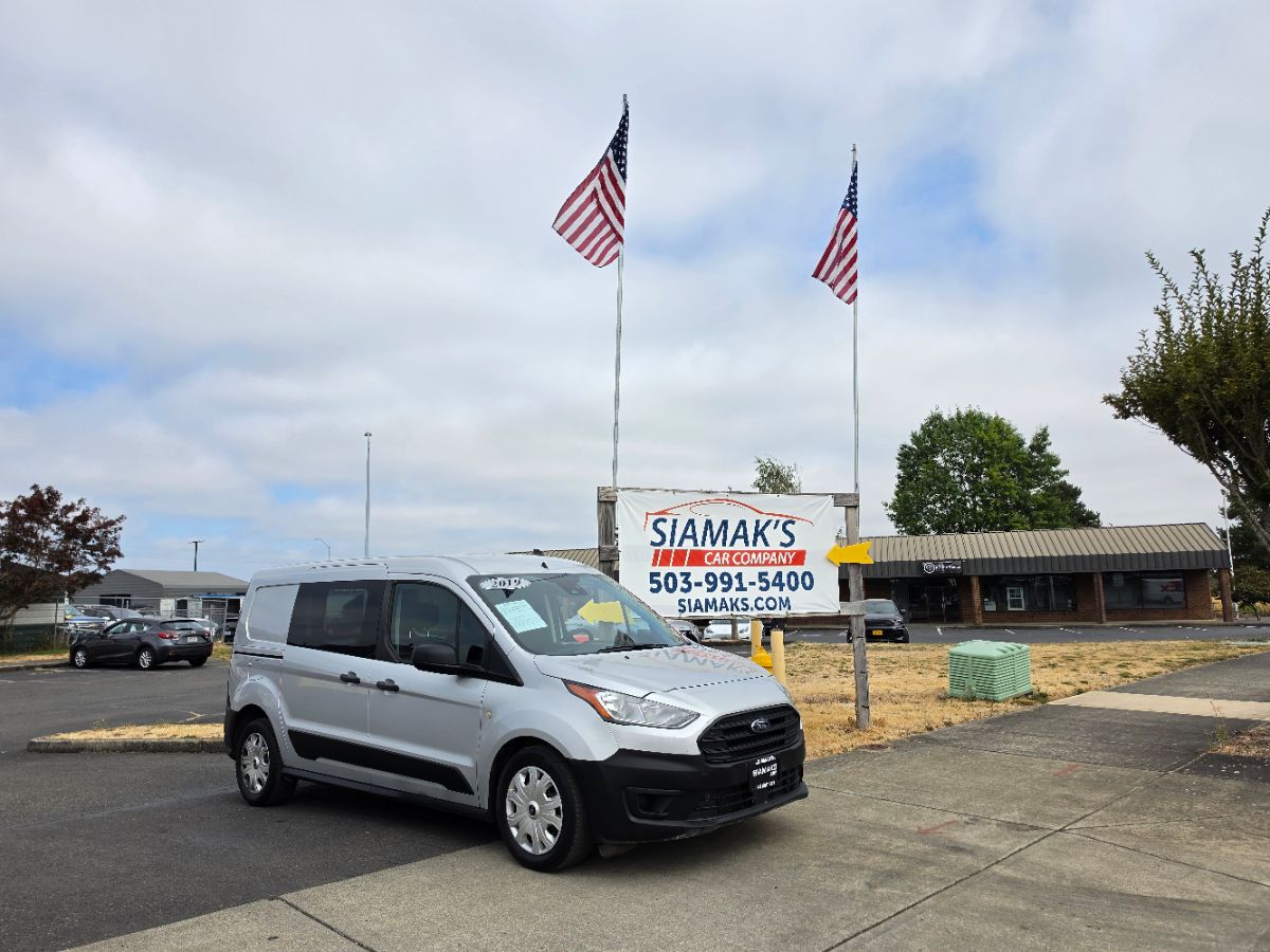 2019 Ford Transit Connect Van LONG WHEEL BASE. 4 DOOR.