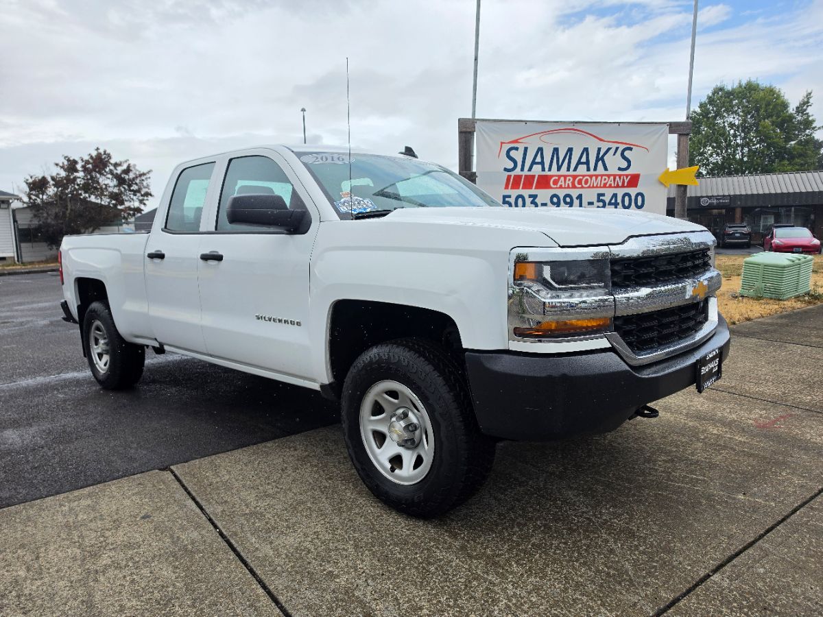 Chevrolet Silverado photo 3