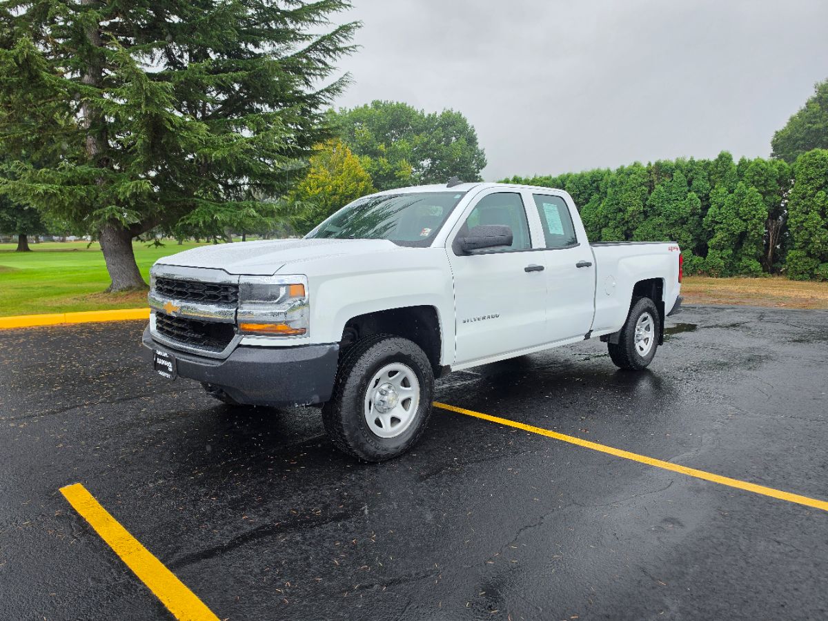 Chevrolet Silverado photo 4