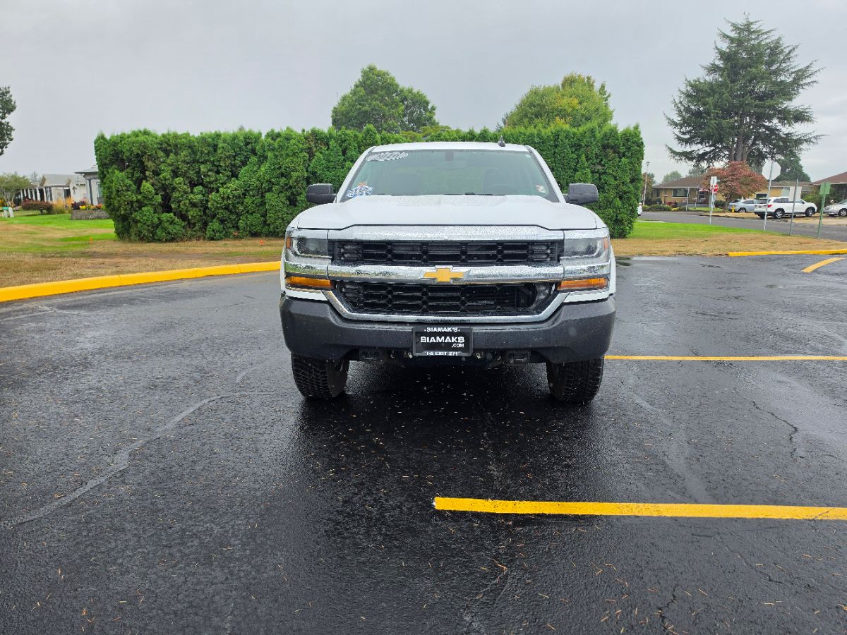 Chevrolet Silverado photo 5