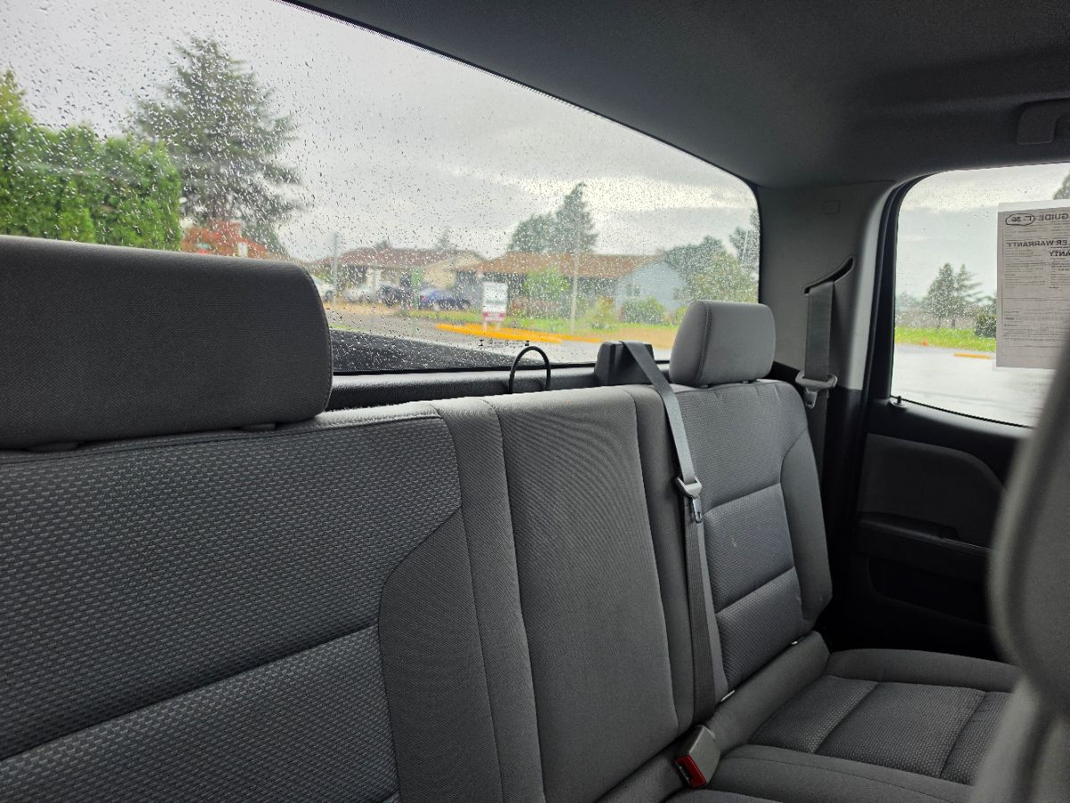Chevrolet Silverado photo 15