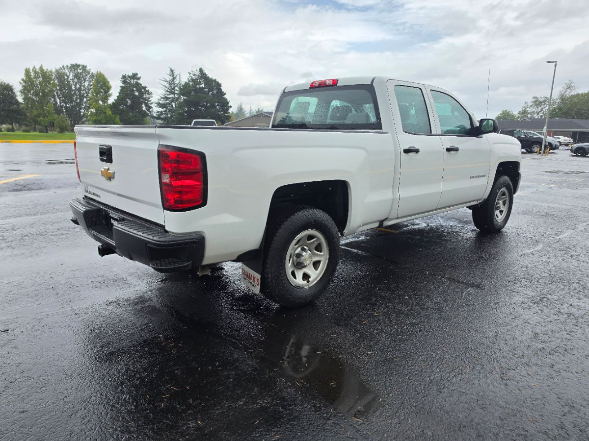 Chevrolet Silverado photo 18