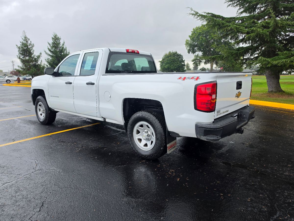 Chevrolet Silverado photo 21